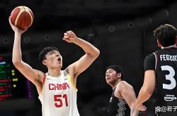 关于湖南男篮以强势获胜，稳固地位的信息